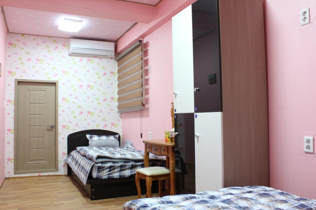 Funstay Inn Guesthouse Пусан Экстерьер фото