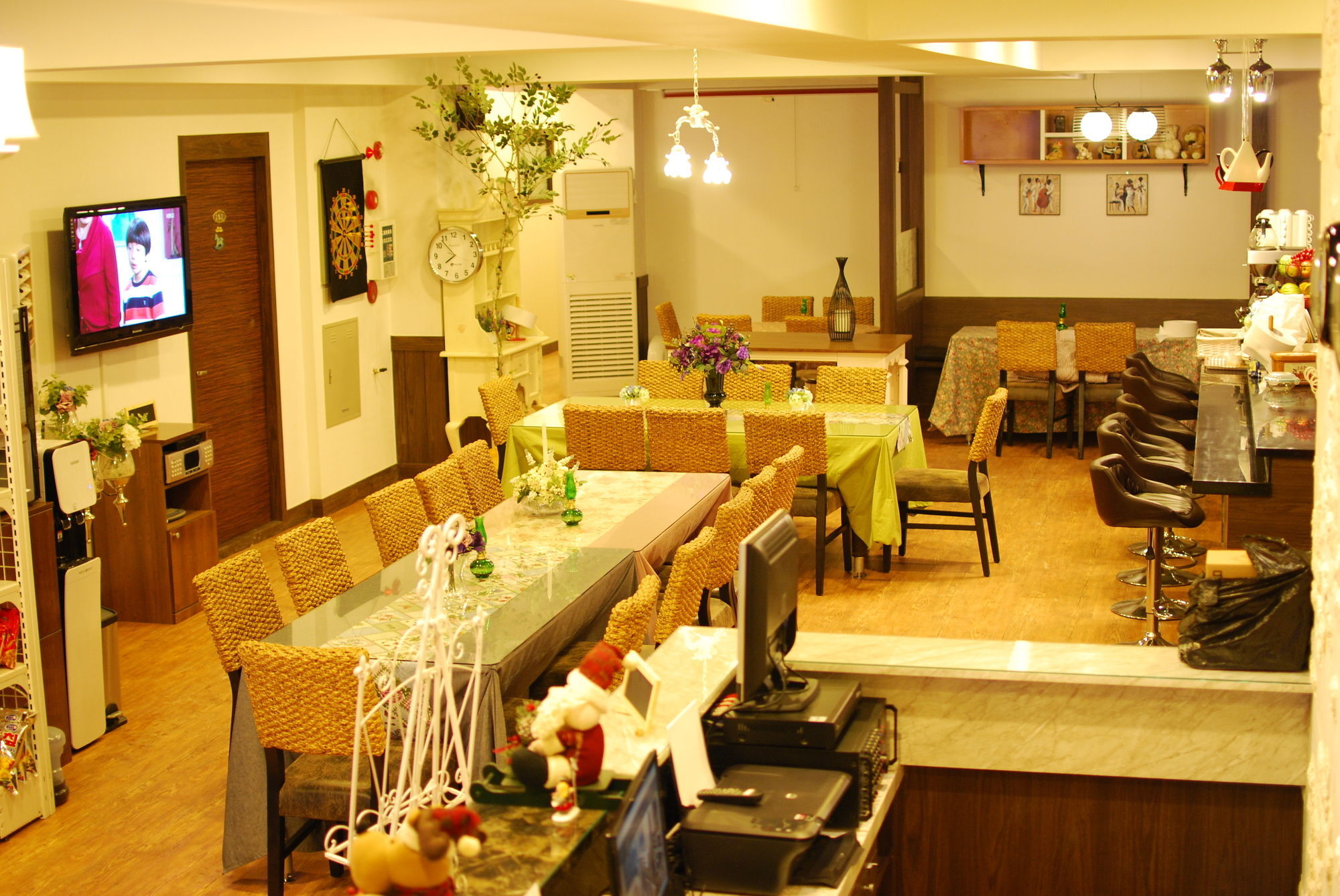 Funstay Inn Guesthouse Пусан Экстерьер фото
